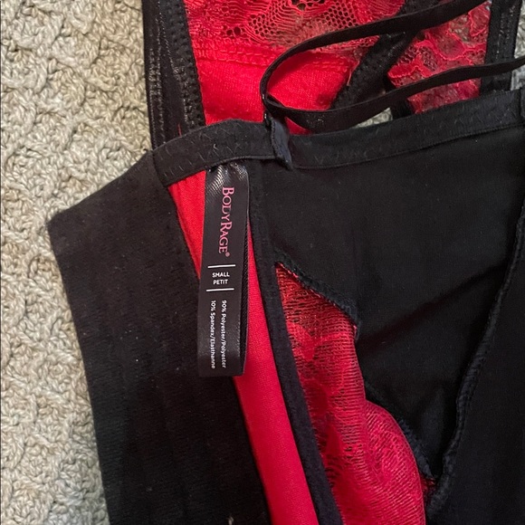 Bodyrage Lace-Up Red and Black Corset Set - Picture 4 of 6
